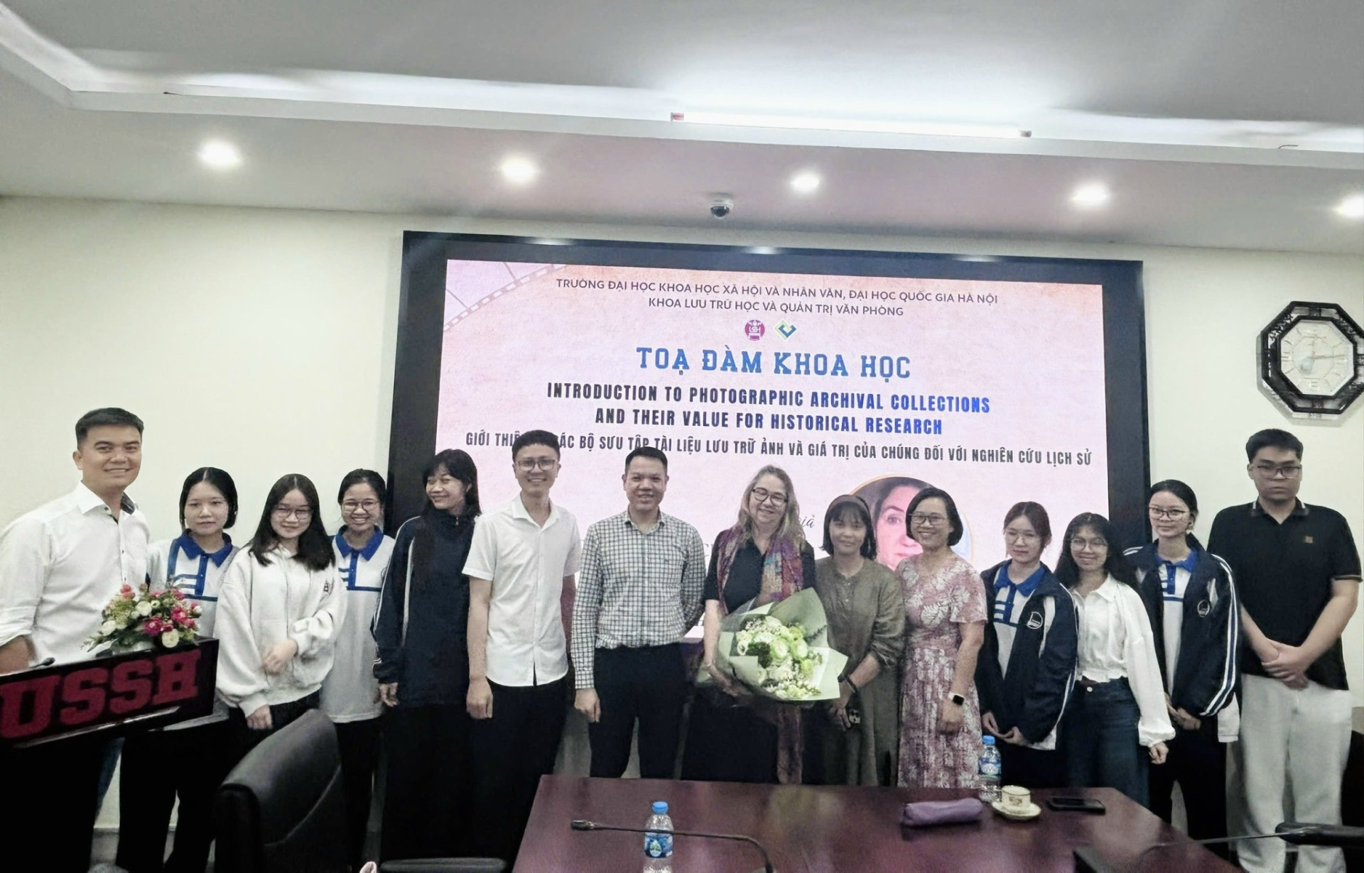Tọa đàm khoa học: Mở rộng tiếp cận nghiên cứu lịch sử từ tài liệu lưu trữ ảnh